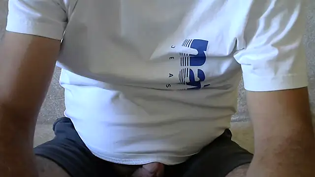 Snapshot of 35tibet35 chatting on 09-21-25, 11:15 35tibet35 online show from 09-21-25, 11:15