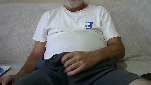 Snapshot of 35tibet35 chatting on 10-03-25, 03:35 35tibet35 online show from 10-03-25, 03:35