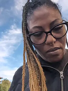 DarkDea online show from 12-05-25, 12:48