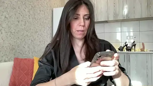 HotyWinter online show from 04-15-26, 04:29