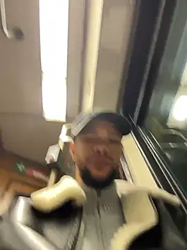 Lionayowe online show from 03-29-26, 06:53