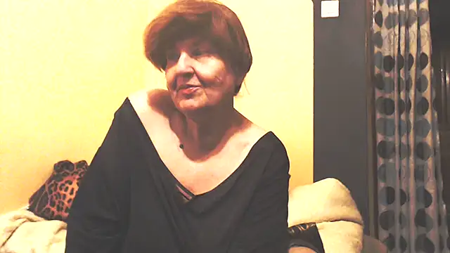 Snapshot of MioritaHard chatting on 04-19-26, 07:05 MioritaHard online show from 04-19-26, 07:05