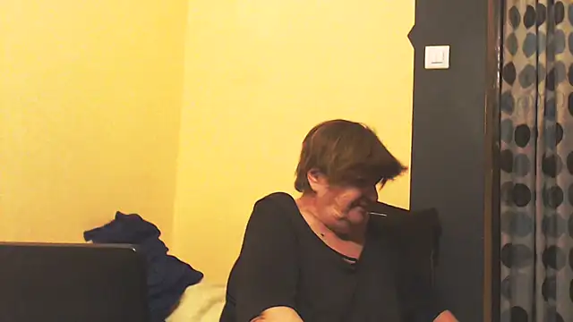 Snapshot of MioritaHard chatting on 04-28-26, 10:36 MioritaHard online show from 04-28-26, 10:36