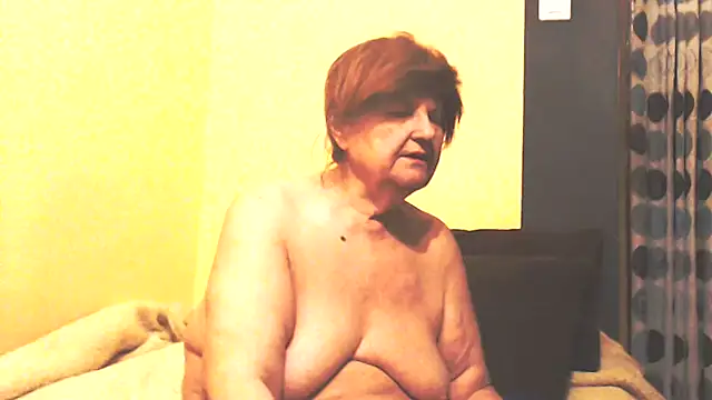 Snapshot of MioritaHard chatting on 04-20-26, 06:31 MioritaHard online show from 04-20-26, 06:31