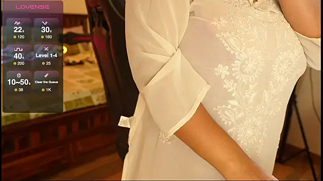 sneha hussy online show from 11-22-25, 10:19