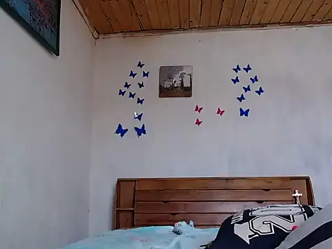 Princess Ariahsquirty online show from 12-21-25, 06:48