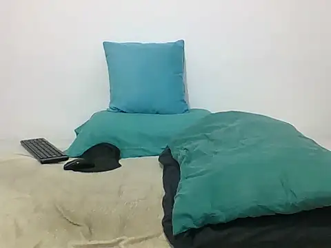 TRIISTAN KING10 online show from 10-31-25, 08:38