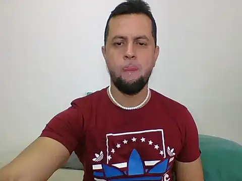 TRIISTAN KING10 online show from 07-23-26, 03:41