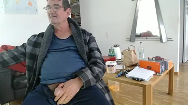 silvio-aus-luzern-CH online show from 04-03-26, 08:32