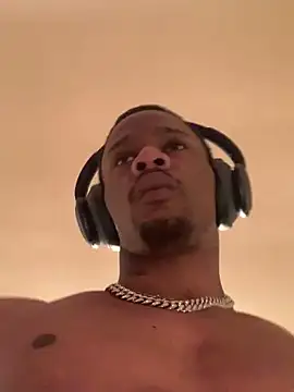 Tristris100 online show from 02-08-25, 09:36