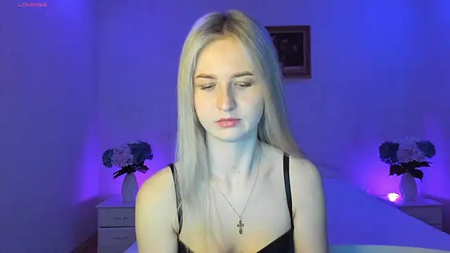 Snapshot of AnnaCarrera chatting on 03-19-25, 08:54 AnnaCarrera online show from 03-19-25, 08:54