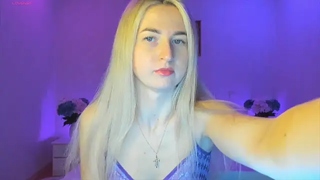Snapshot of AnnaCarrera chatting on 01-14-25, 10:34 AnnaCarrera online show from 01-14-25, 10:34