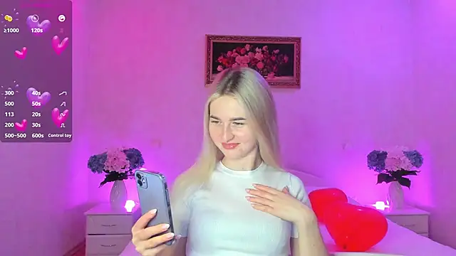 Snapshot of AnnaCarrera chatting on 02-14-25, 09:10 AnnaCarrera online show from 02-14-25, 09:10