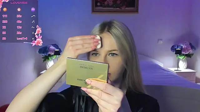 Snapshot of AnnaCarrera chatting on 02-17-26, 08:28 AnnaCarrera online show from 02-17-26, 08:28