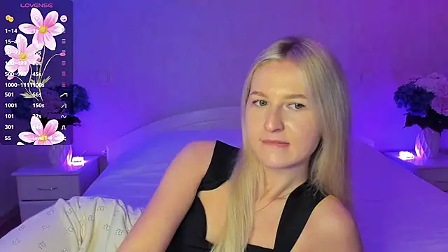 AnnaCarrera online show from 10-30-25, 10:17