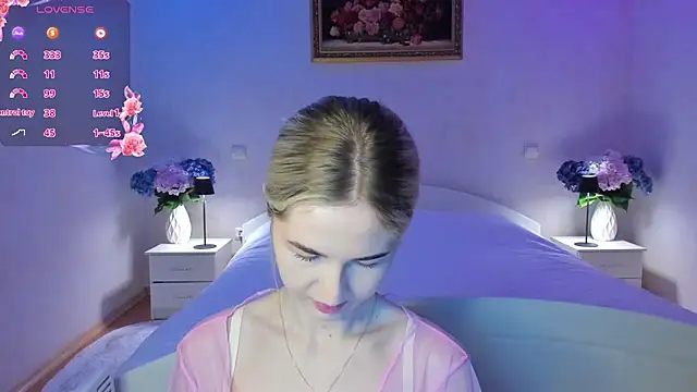 AnnaCarrera online show from 04-15-26, 07:58