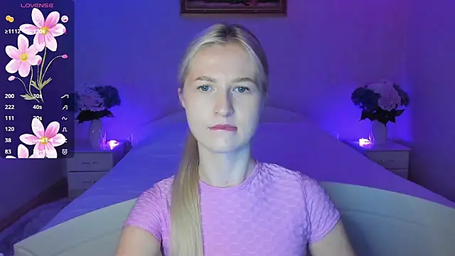 AnnaCarrera online show from 10-31-25, 09:22