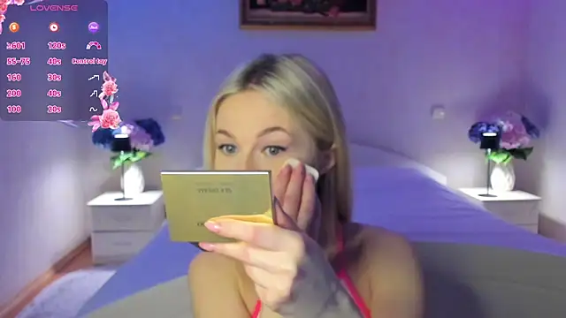 Snapshot of AnnaCarrera chatting on 02-09-26, 09:13 AnnaCarrera online show from 02-09-26, 09:13