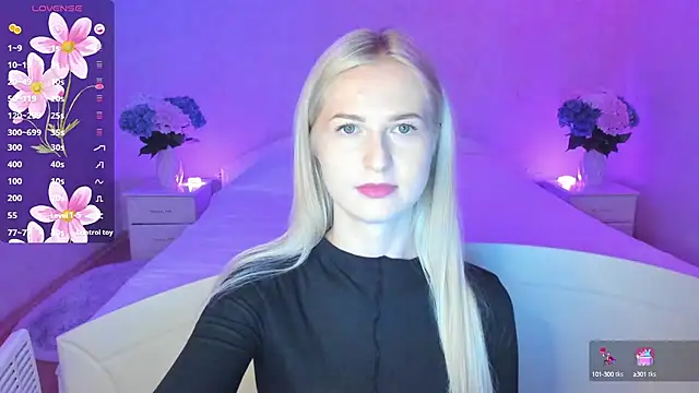 Snapshot of AnnaCarrera chatting on 10-14-25, 09:04 AnnaCarrera online show from 10-14-25, 09:04