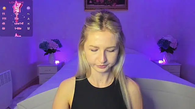 AnnaCarrera online show from 11-19-25, 06:30