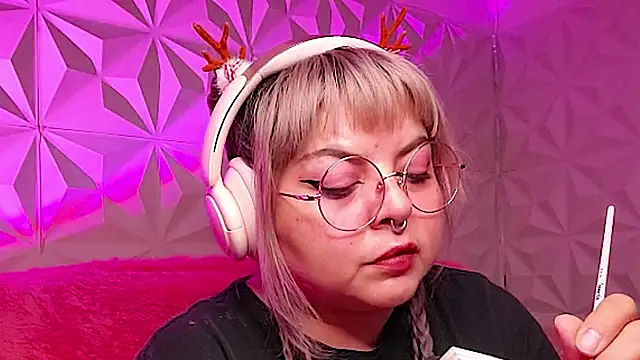 Satyn doll online show from 12-03-25, 12:23