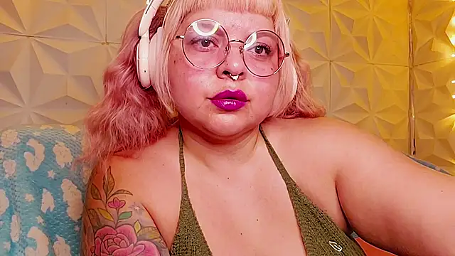 Snapshot of Satyn_doll chatting on 05-17-26, 10:32 Satyn doll online show from 05-17-26, 10:32