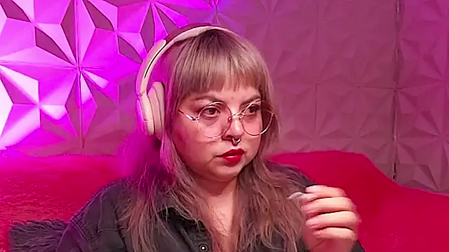 Satyn doll online show from 11-27-25, 11:49