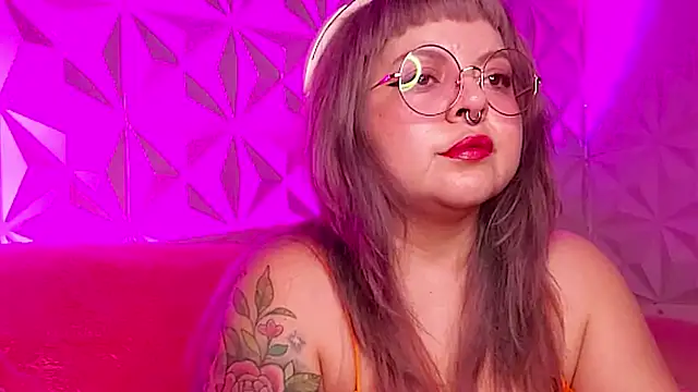 Satyn doll online show from 10-31-25, 11:33