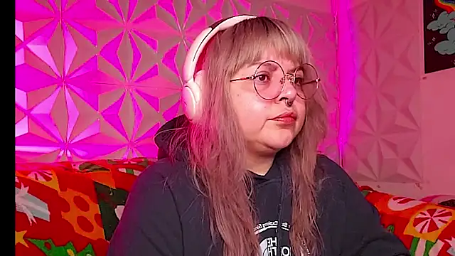 Satyn doll online show from 12-21-25, 10:32