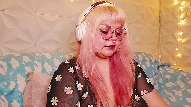 Satyn doll online show from 06-11-26, 11:57