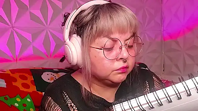 Satyn doll online show from 12-14-25, 10:04