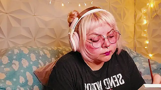 Satyn doll online show from 06-14-26, 10:11