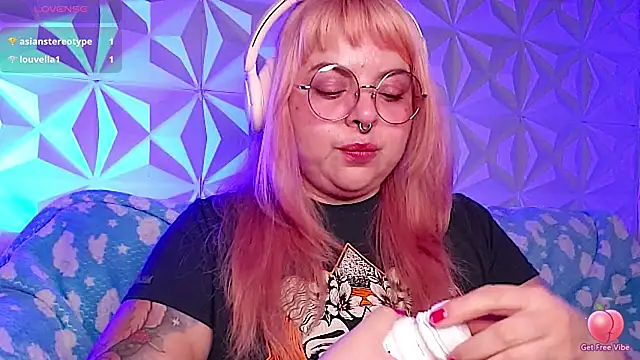 Satyn doll online show from 03-26-26, 12:09