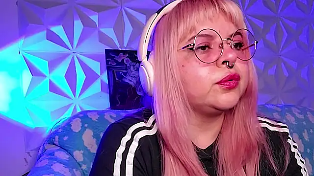 Satyn doll online show from 04-15-26, 12:16