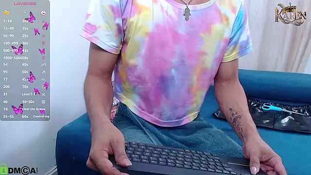 karen sofia  online show from 10-07-25, 08:43