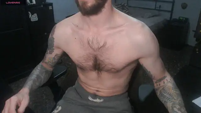 SexxxyLouis online show from 12-17-25, 08:36