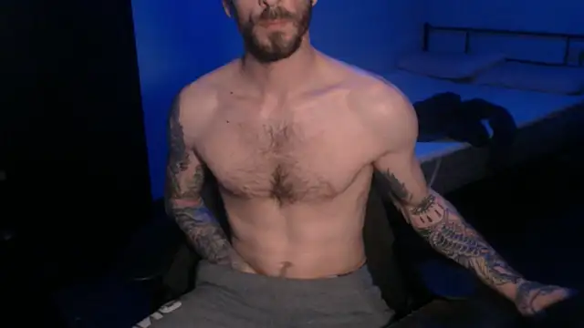 Snapshot of SexxxyLouis chatting on 03-02-25, 06:35 SexxxyLouis online show from 03-02-25, 06:35