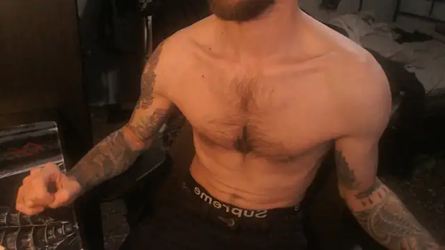 SexxxyLouis online show from 04-12-26, 09:34