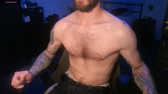 Snapshot of SexxxyLouis chatting on 10-04-25, 07:26 SexxxyLouis online show from 10-04-25, 07:26