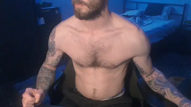 Snapshot of SexxxyLouis chatting on 03-21-25, 08:50 SexxxyLouis online show from 03-21-25, 08:50