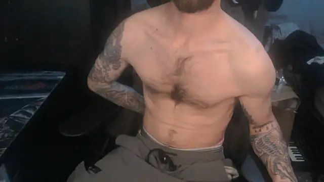 SexxxyLouis online show from 05-17-26, 05:57