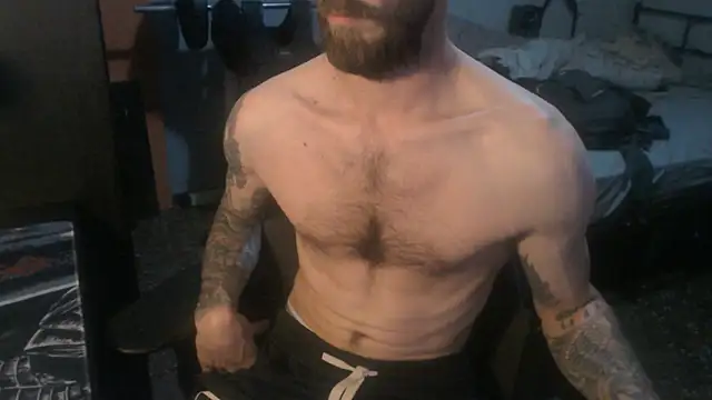 SexxxyLouis online show from 05-04-26, 02:20