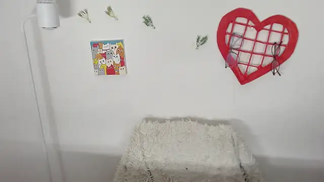  Hanna Moon  online show from 06-04-26, 02:00