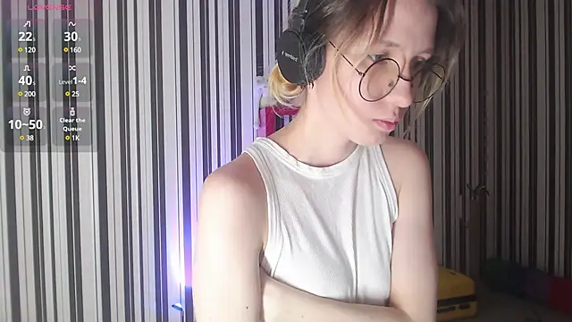 Snapshot of _Hanna_Moon_ chatting on 12-29-24, 09:06  Hanna Moon  online show from 12-29-24, 09:06