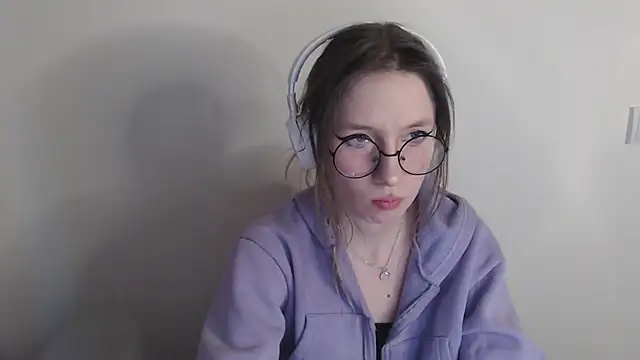  Hanna Moon  online show from 04-13-26, 11:47