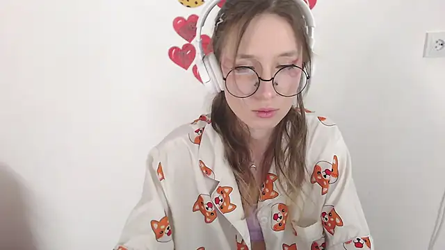  Hanna Moon  online show from 04-22-26, 10:11