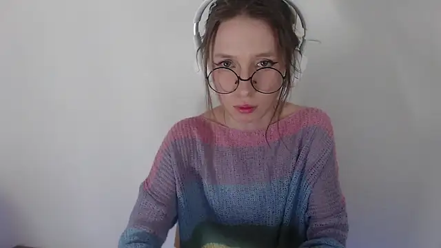  Hanna Moon  online show from 04-23-26, 05:47