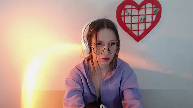  Hanna Moon  online show from 05-29-26, 10:54