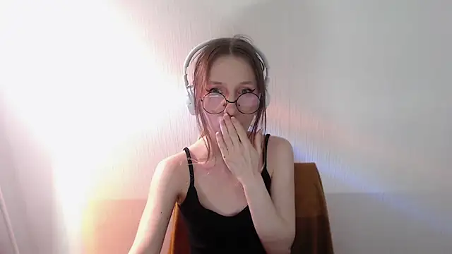  Hanna Moon  online show from 05-28-26, 04:13