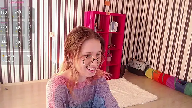 Snapshot of _Hanna_Moon_ chatting on 03-19-25, 10:55  Hanna Moon  online show from 03-19-25, 10:55